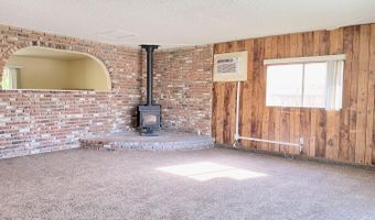 14069 Vista Dr, Armona, CA 93202
