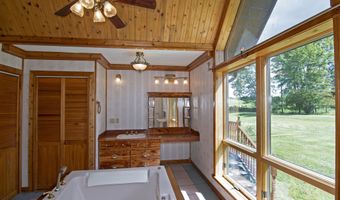 213 Patterson Creek Dr, Alderson, WV 24910