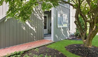 514 Montauk Hwy, Amagansett, NY 11930