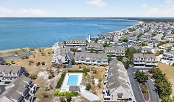 53 CAPE HENLOPEN Dr 109, Lewes, DE 19958
