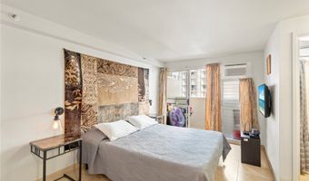2463 Kuhio Ave 607, Honolulu, HI 96815
