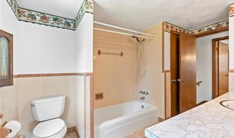 36 Roosevelt Dr, Bristol, RI 02809