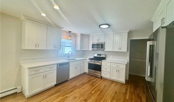 5 Susan Cir, Johnston, RI 02919