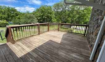 131 Lansworth Dr, Austinville, VA 24312
