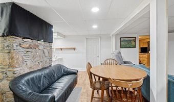 42 Charles Ave, Charlestown, RI 02813