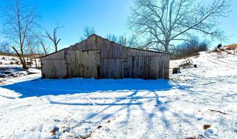 300 Round Up Ln, Bakersfield, MO 65609