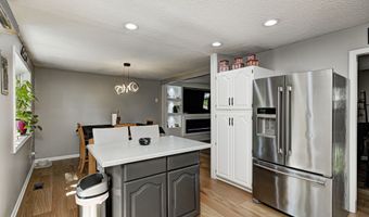 8710 Maple View Dr, Indianapolis, IN 46217