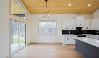 4 Romine Pl, Bella Vista, AR 72715