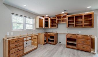 2118 W Radio Ln, Arkansas City, KS 67005