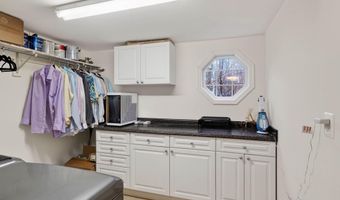 6169 WINDHAM HILL Run, Alexandria, VA 22315