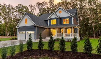 44 Saddlebrook Dr, Warwick, RI 02818