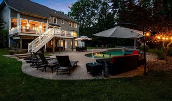 74 Settlers Ct, Bedford, NH 03110