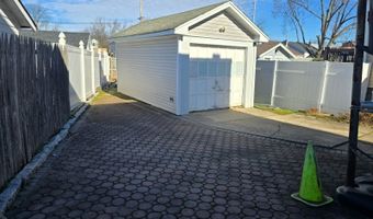 2071 Stecher Ave, Cranford, NJ 07083