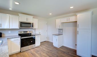 111 Eleanor Cove Rd, Arden, NC 28704