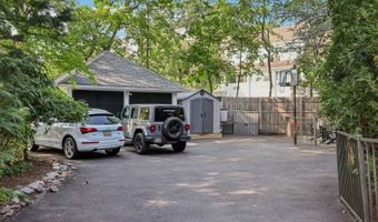 44 Washington Pl, Villas, NJ 07450