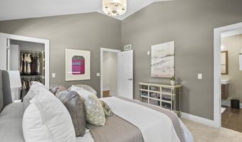 10 Roxbury Rd, Madison, WI 53704