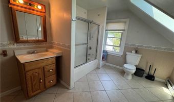 60 Berkeley Ave 2, Newport, RI 02840