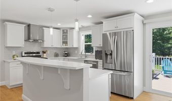 1864 Flat River Rd, Coventry, RI 02816