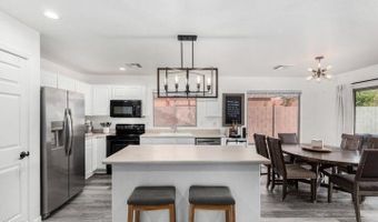 11843 W CAMBRIDGE Ave, Avondale, AZ 85392