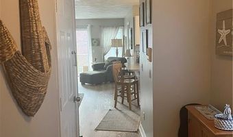 31 Franklin St 2, Newport, RI 02840