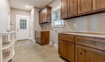 1701 Brown St, Bay, AR 72411