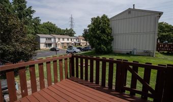 2414 Hiddencrest Ln 115, Ballwin, MO 63021