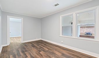 210 West St, Batesville, MS 38606