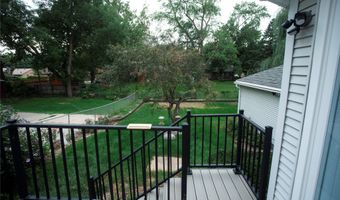 4020 Douglas Ave, Des Moines, IA 50310