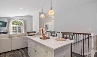 15 Hamden Place Rd, Arundel, ME 04046
