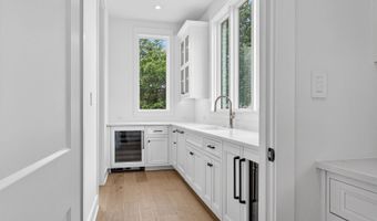 255 CLAYWELL Dr, Alamo Heights, TX 78209