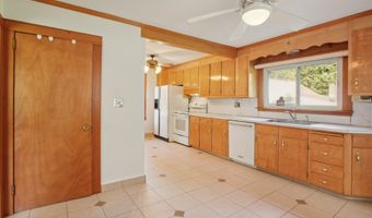 108 Woodland Ave, Bloomfield, CT 06002