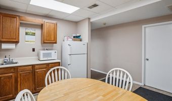 2721 SW 30th St, Des Moines, IA 50321