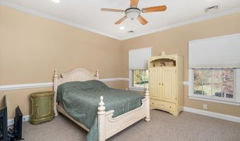 30 Ridgeview Way, Allentown, NJ 08501