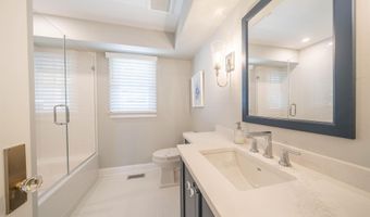 199 11th St, Avalon, NJ 08202
