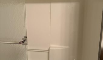 1102 Willow Dr, Aberdeen, SD 57401