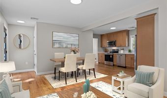 20 Maple Ct, Hopkinton, RI 02804