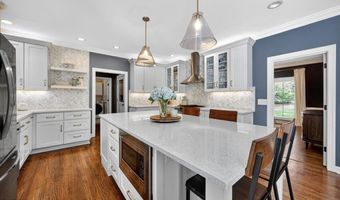 103 Hanover Pl, Macon, GA 31210