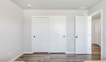 706 NE Country Meadow Dr, Ankeny, IA 50021