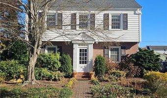 198 Gibbs Ave, Newport, RI 02840