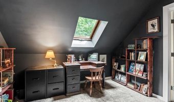 447 Farm Rd, Arlington, VT 05250