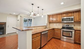 27 Ashley Ct, Bedminster, NJ 07921