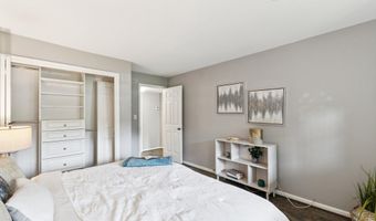 6728 OFFUTT Ln 200A, Bethesda, MD 20815