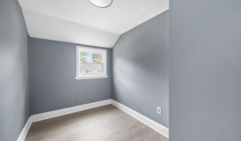 37 2ND Ave, Claymont, DE 19703