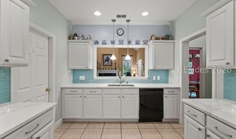 47 Thomas Sumter St, Beaufort, SC 29907