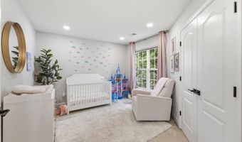 705 N ASHTON St, Alexandria, VA 22312