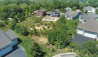 40590 N North Newport Dr, Antioch, IL 60002