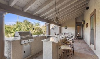 8944 E LAZYWOOD Pl, Carefree, AZ 85377