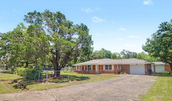 805 Bouslog St, Bay St. Louis, MS 39520
