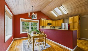 812 Diamond Dr, Arcata, CA 95521