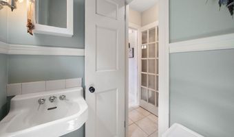 59 Payson St, Attleboro, MA 02703